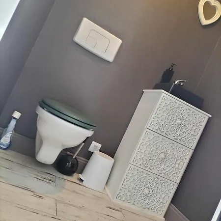 Au Petit Bonheur *