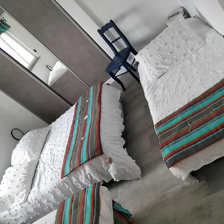 Au Petit Bonheur منزل للإقامة *